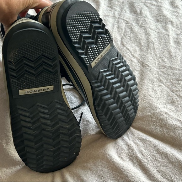 Sorel Boots 9 - Picture 6 of 7